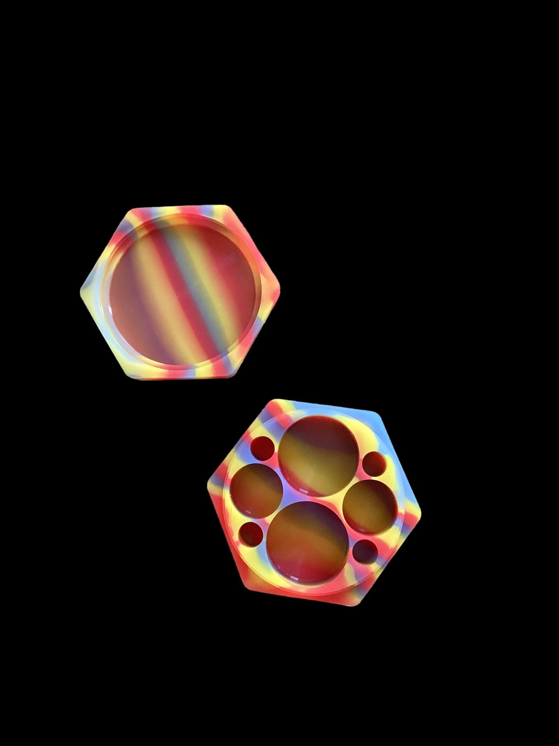Multi Chamber Hexagon Silicone Container - Image 3