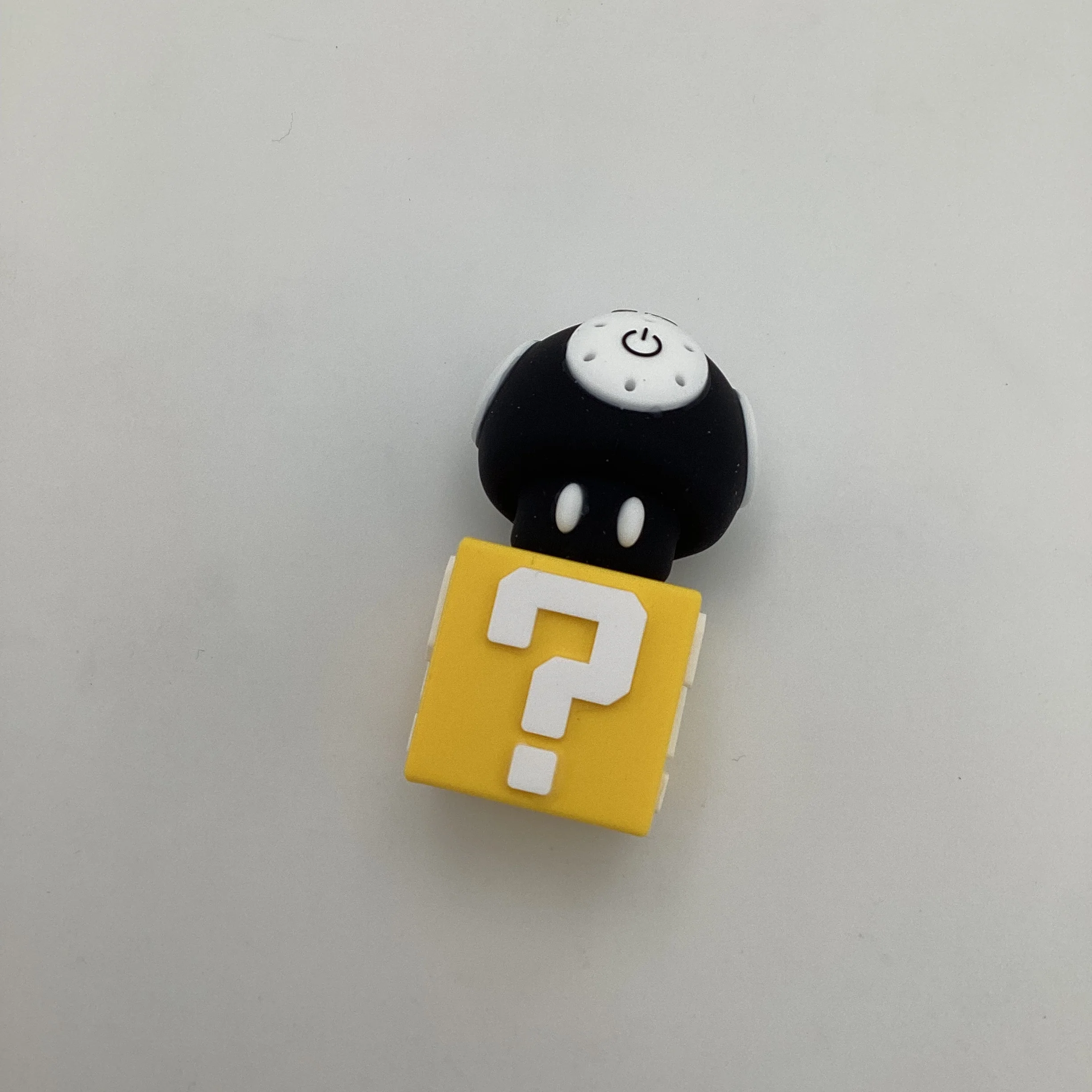 Iconic Mario ? Block 510 Battery