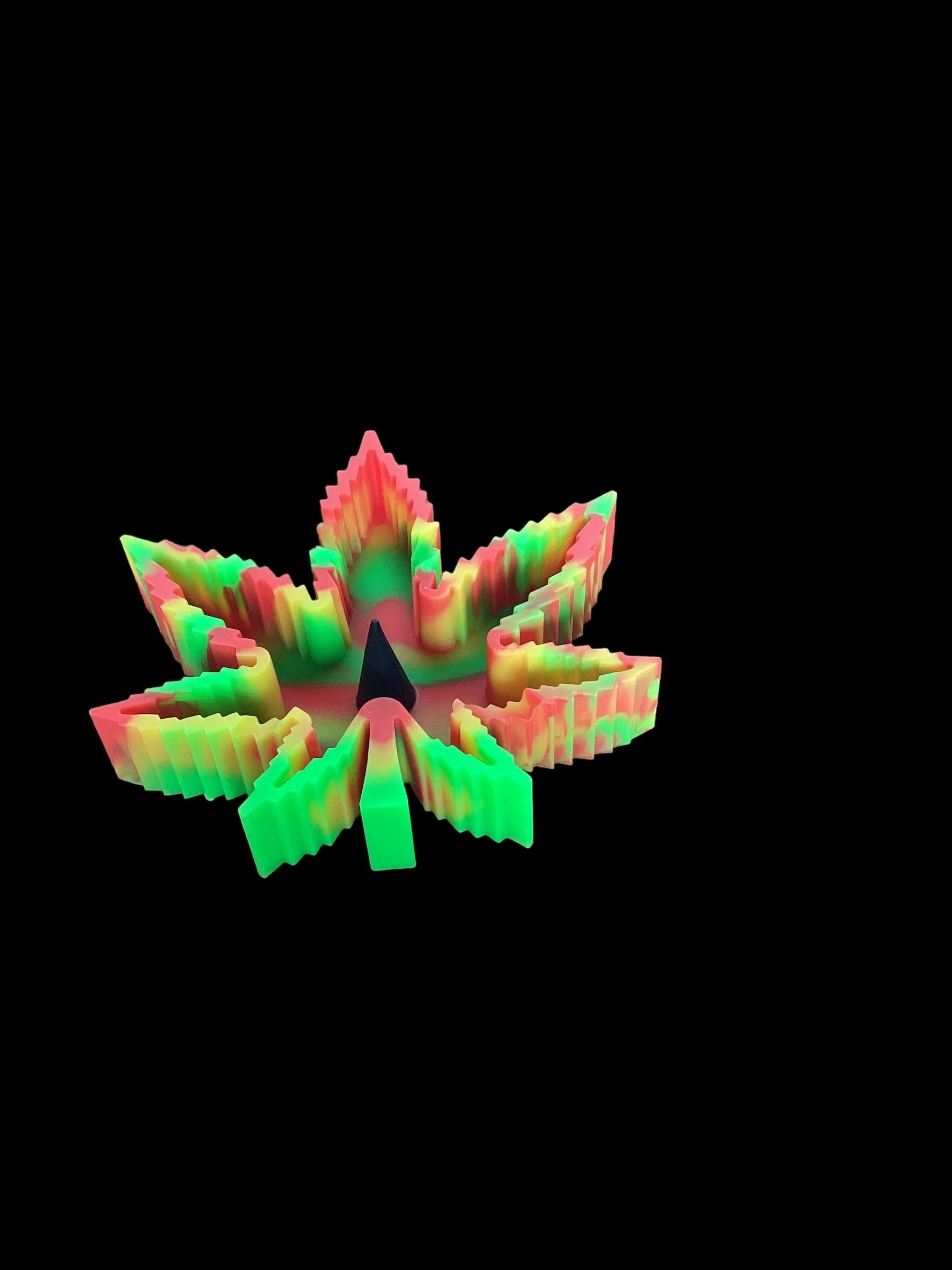 Leaf Silicone Debowler Ashtray - Image 5