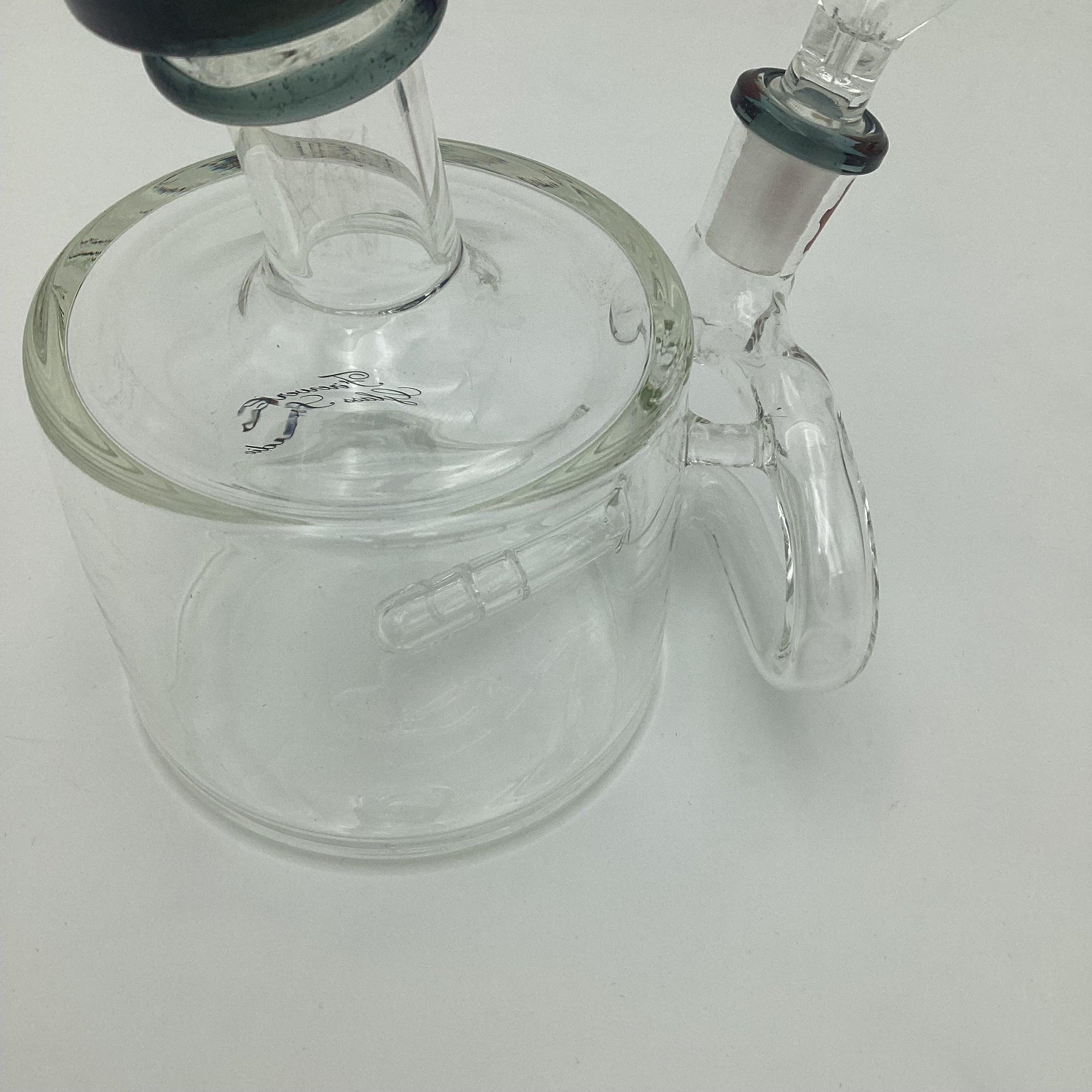 Puck Water Pipe - Image 2